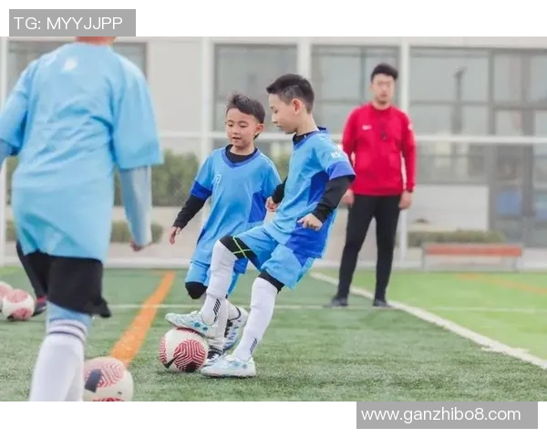 小足球明星的闪耀时刻与成长故事分享